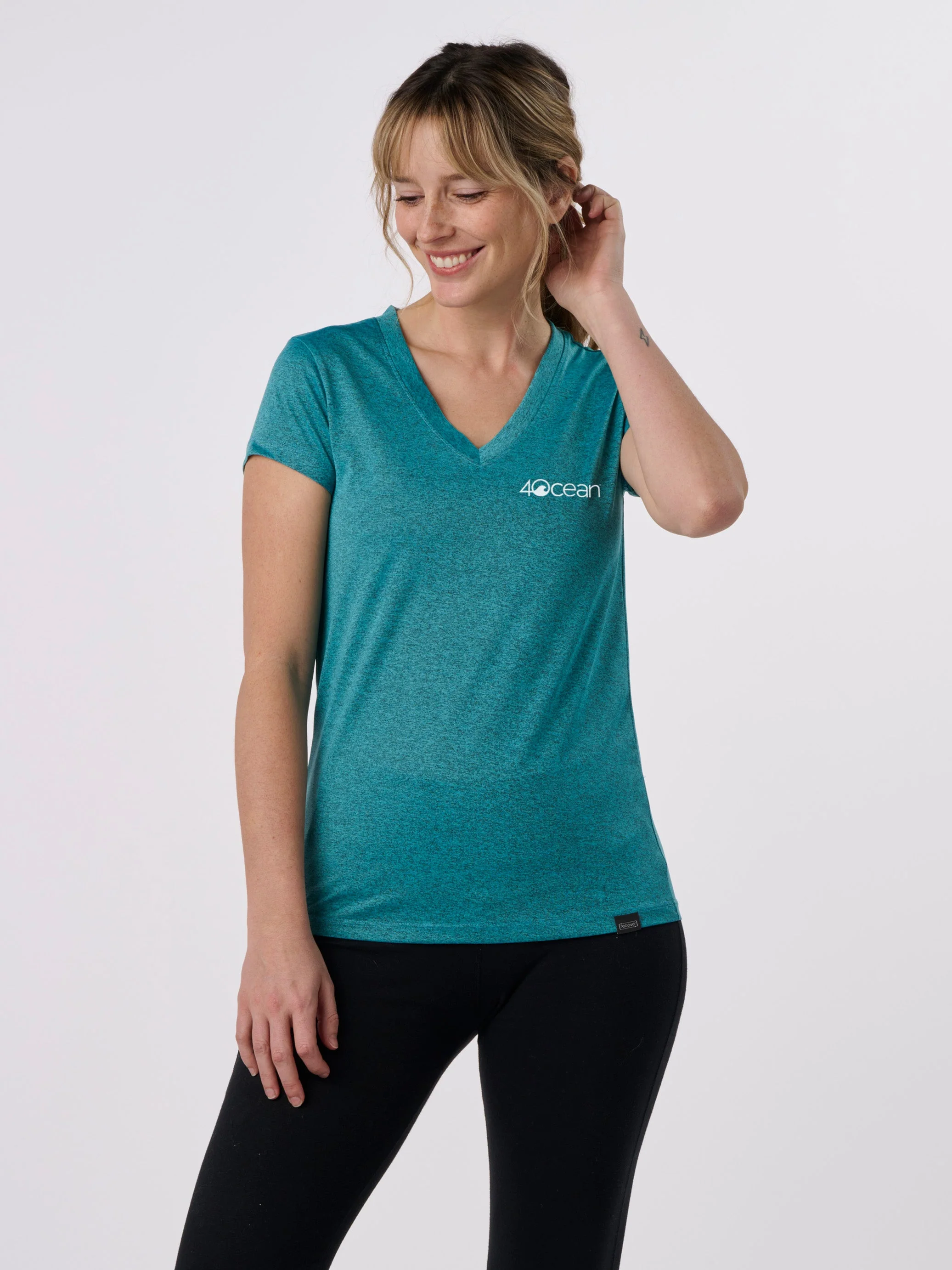 4ocean Logo Women's Sport Short Sleeve V-Neck T-Shirt - Image 19