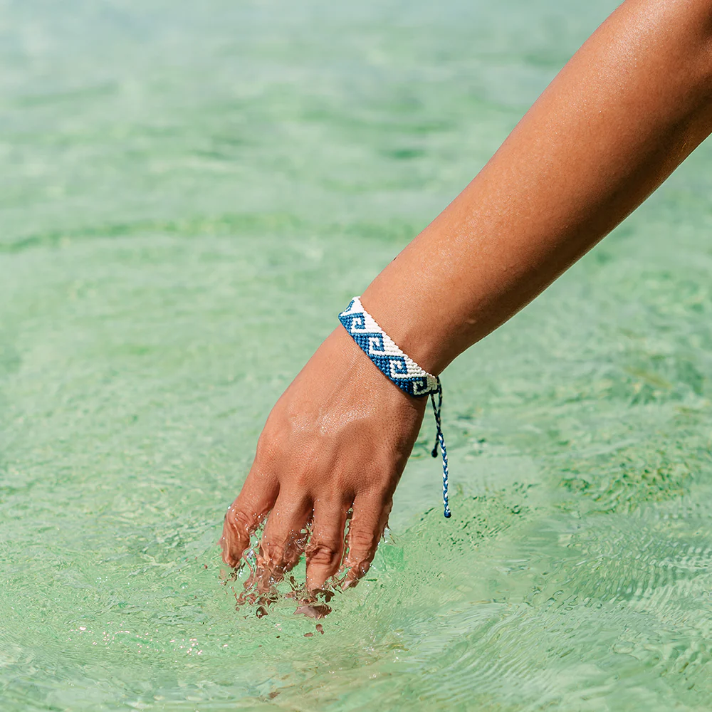 Glow-in-the-Dark  Deep Sea Wave Bracelet - Image 8
